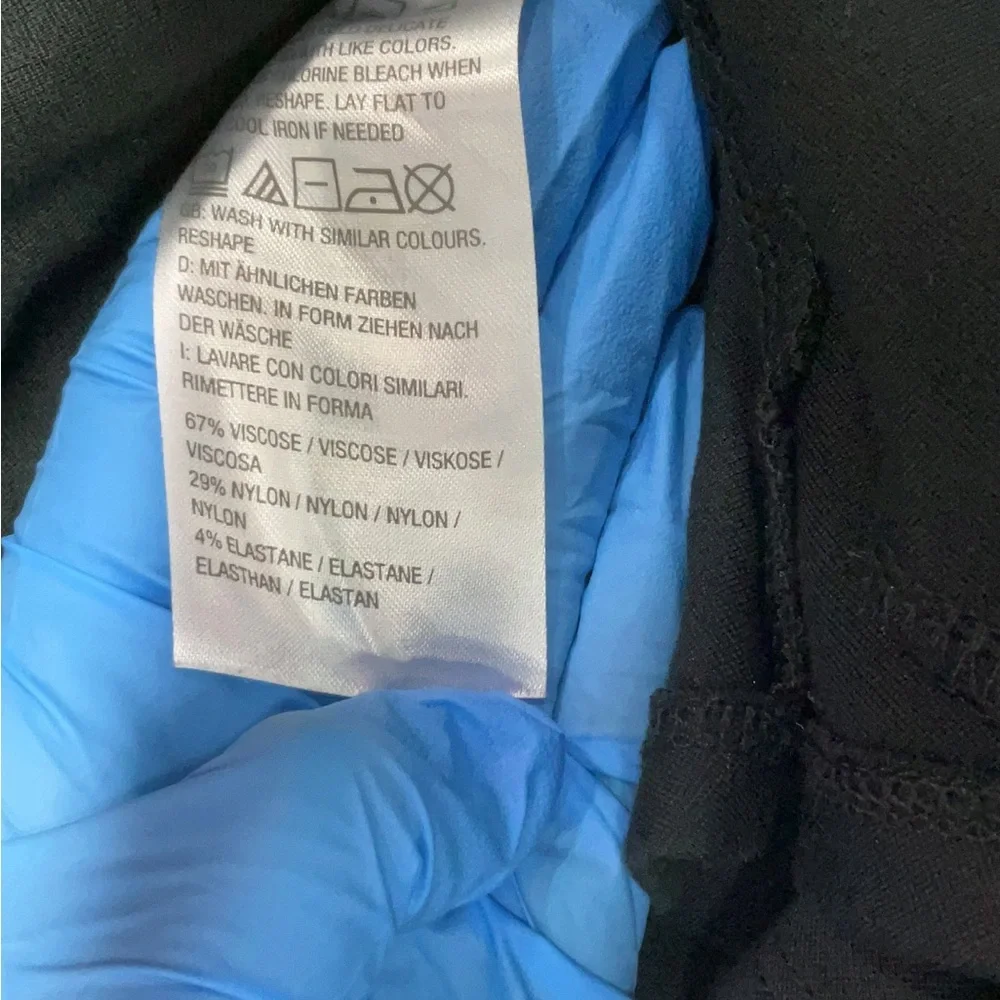 Chic Black Wrap Blouse 1X - Picture 6 of 6